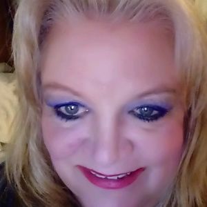 Meet your Posher, Debra